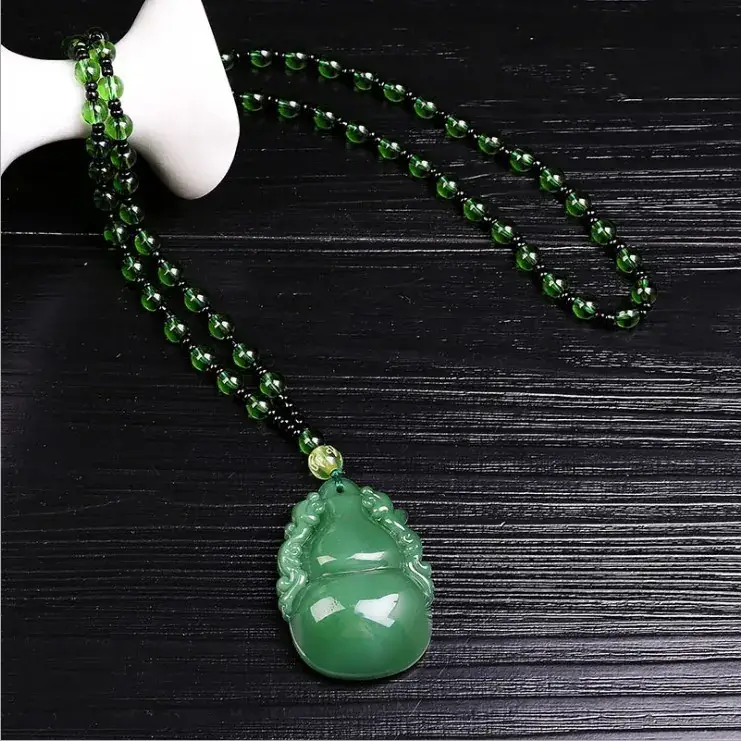 Hot Green Jade Guanyin Necklace with Sweater Chain