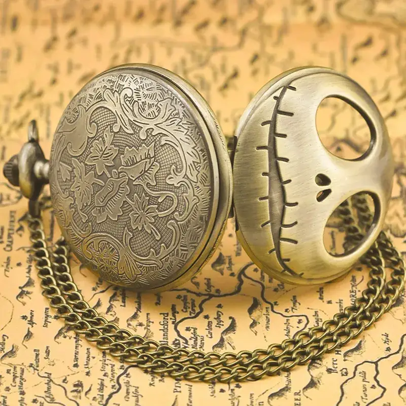 Retro Skull Pocket Watch Necklace with Chain — feature 15
