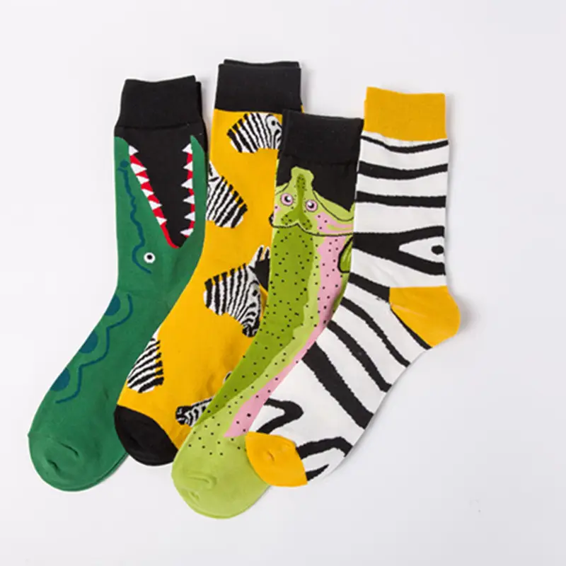 Spot autumn and winter new cross-border fashion color men's socks animal series Casual couples socks wholesale without card head