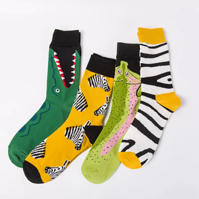 Spot autumn and winter new cross-border fashion color men's socks animal series Casual couples socks wholesale without card head