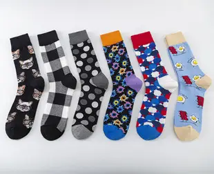 Spot autumn and winter new cross-border fashion color men's socks animal series Casual couples socks wholesale without card head — feature 15