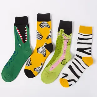 Spot autumn and winter new cross-border fashion color men's socks animal series Casual couples socks wholesale without card head — feature 18