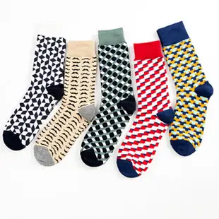 Spot autumn and winter new cross-border fashion color men's socks animal series Casual couples socks wholesale without card head — feature 29