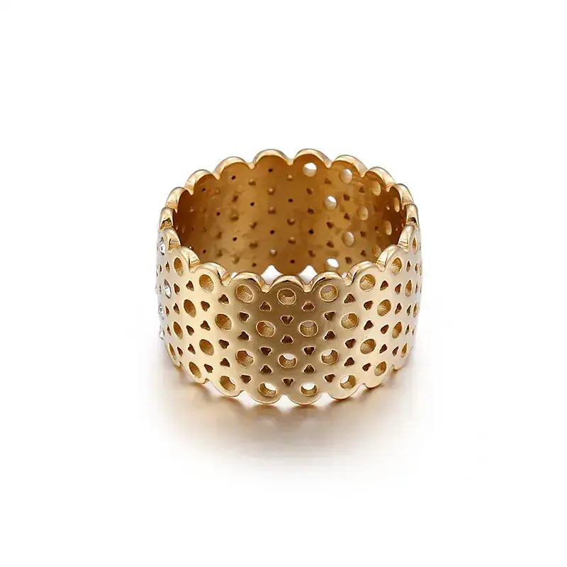 18K Gold Hollow Diamond Ring for Women - Image 6