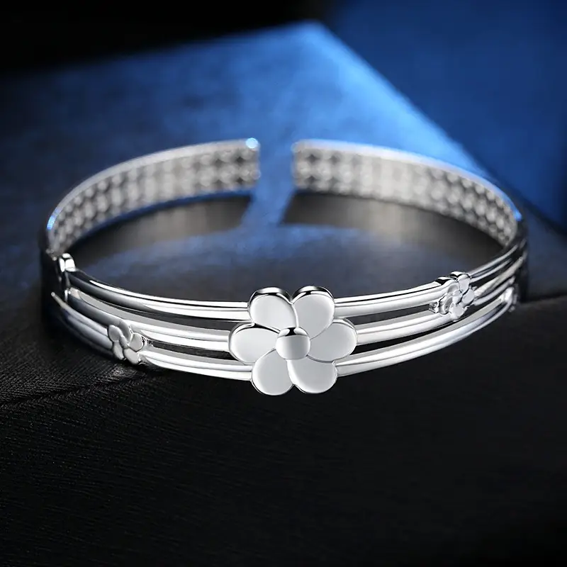 Silver Plated 6-Leaf Flower Bracelet for Women - Image 4