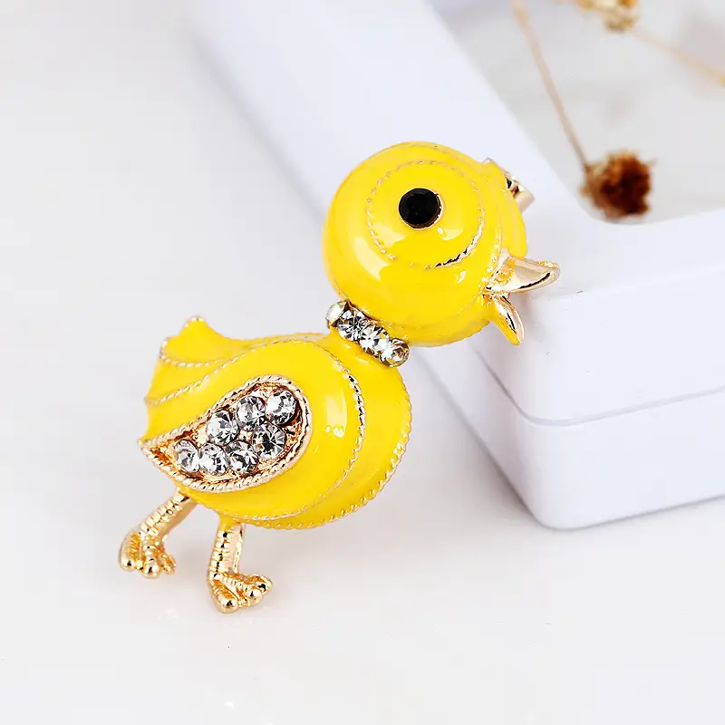 Yellow Little Duck Brooch with Rhinestone Design - Image 4