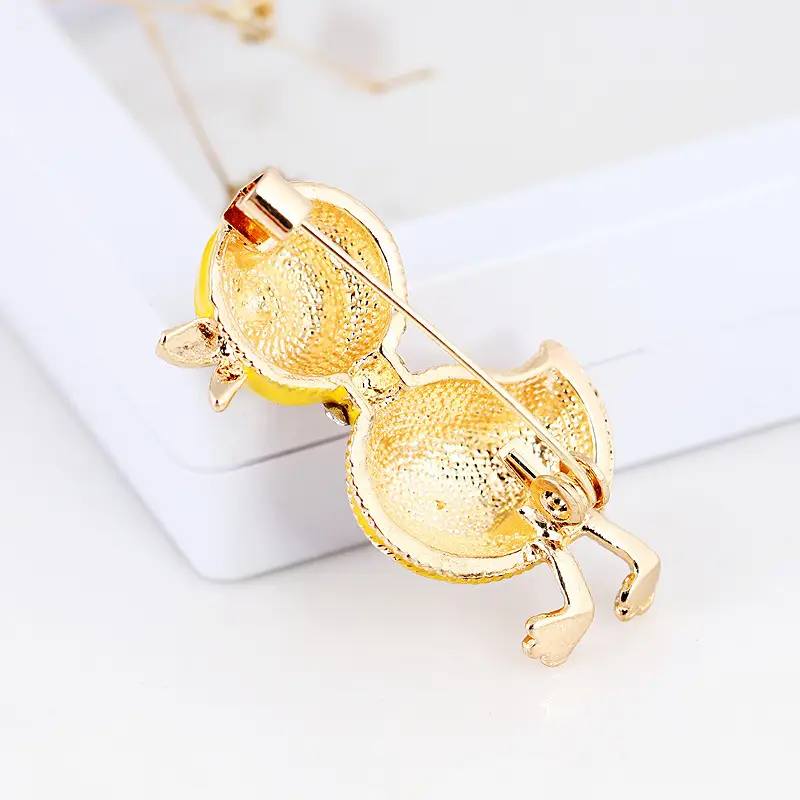 Yellow Little Duck Brooch with Rhinestone Design - Image 5