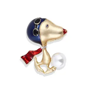 Yellow Little Duck Brooch with Rhinestone Design — feature 5
