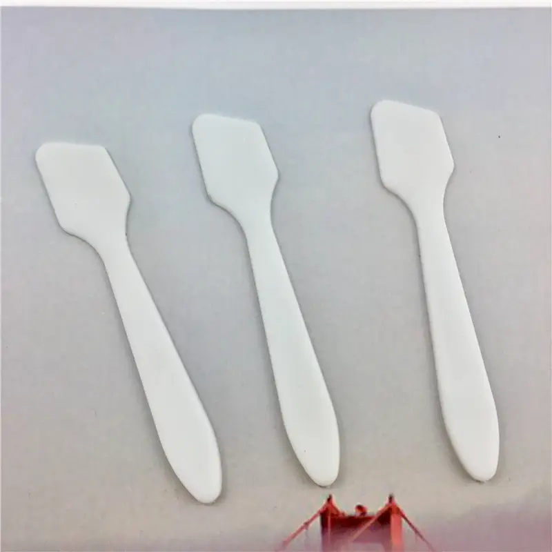 Small Natural Color Plastic Scrapers for DIY Mask & Cream Use - Image 9