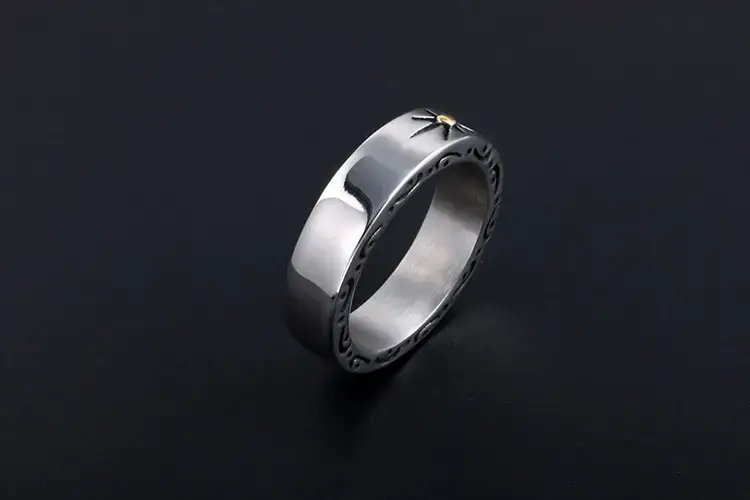 Vintage Titanium Steel Sunflower Ring for Men — feature 7