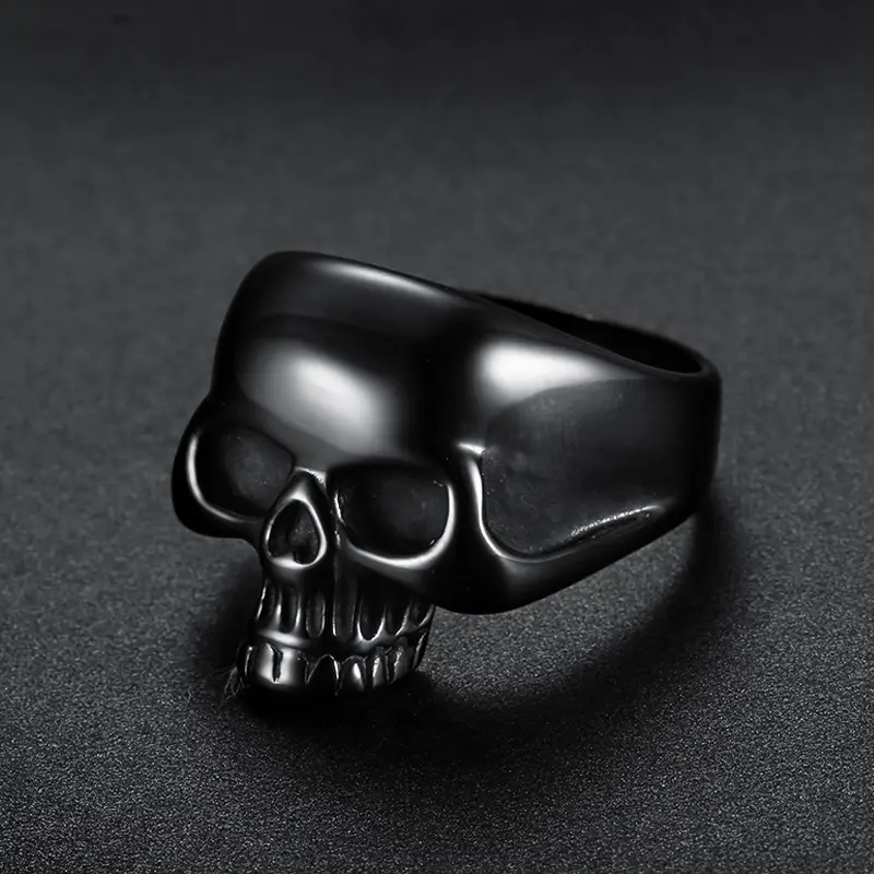 Punk Skull Ring Titanium Steel Glossy Black — feature 4