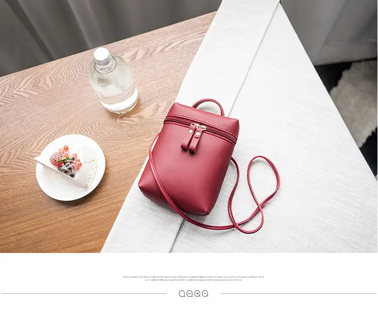 Women's Small Square Crossbody Bag Red Mobile Phone Bag — feature 20