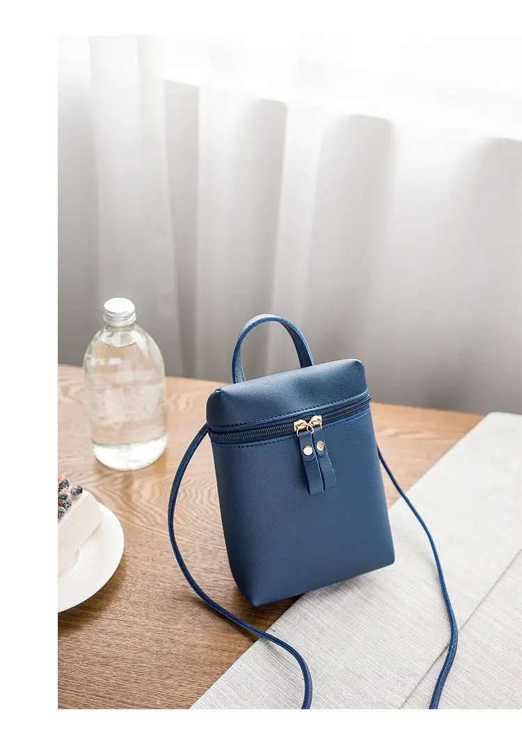 Women's Small Square Crossbody Bag Red Mobile Phone Bag — feature 26