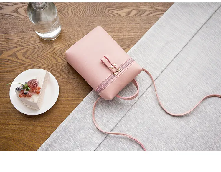 Women's Small Square Crossbody Bag Red Mobile Phone Bag — feature 28