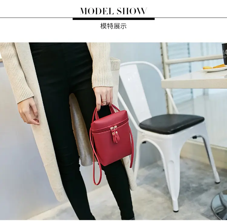 Women's Small Square Crossbody Bag Red Mobile Phone Bag — feature 8