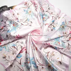Mai Tong Silk Scarf 90x90cm Spring New Carriage Design — feature 6