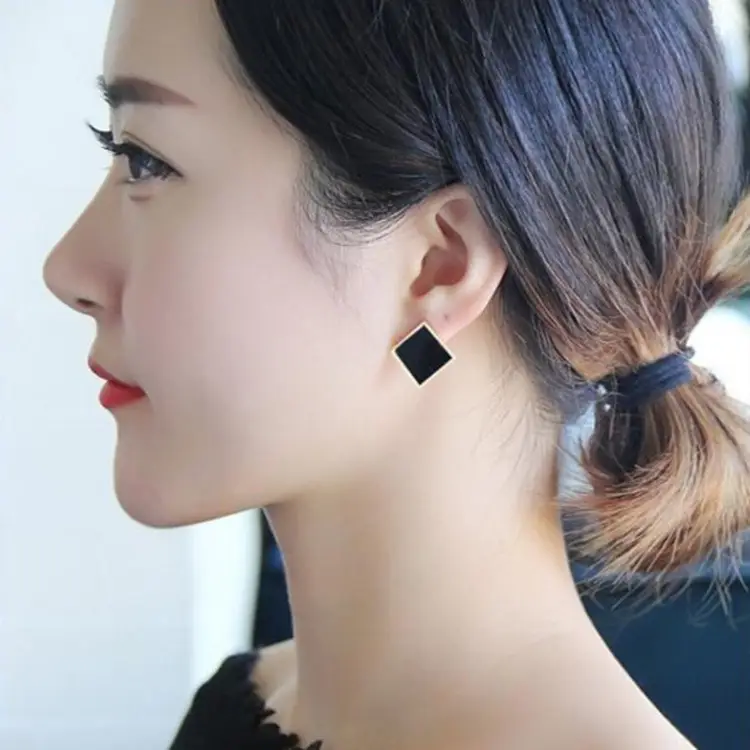 Korean Titanium Rhombus Earrings Red Black Women - Image 6