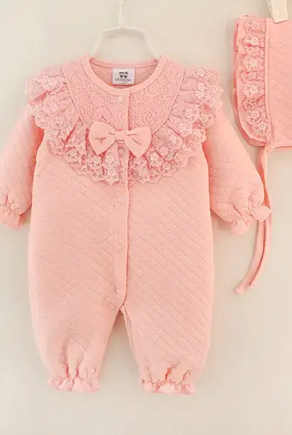Pink Lace Baby Crawling Set for Newborns — feature 2