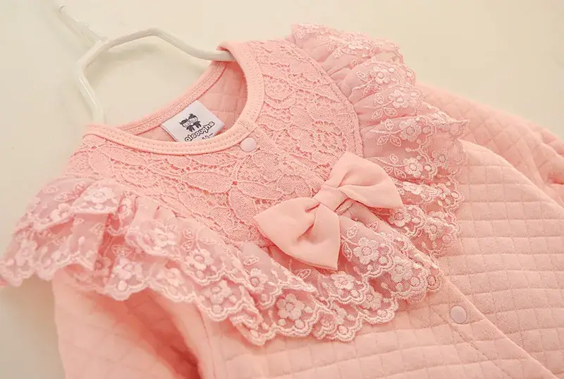Pink Lace Baby Crawling Set for Newborns — feature 8