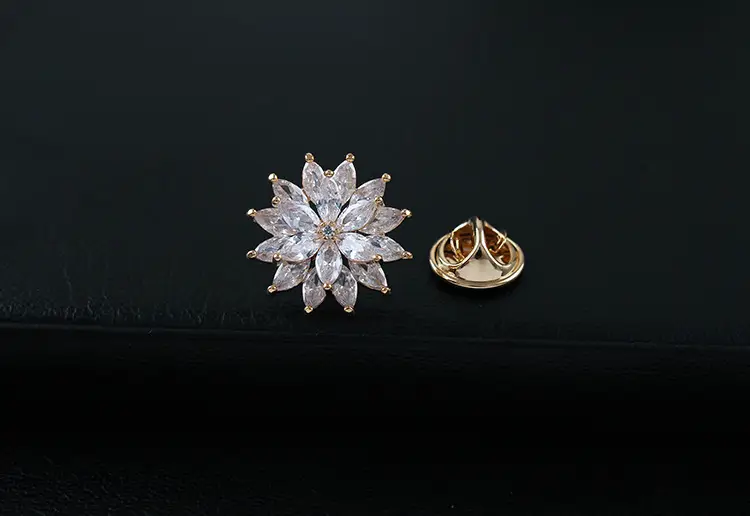 Double-Layer Crystal Sunflower Brooch for Women — feature 5