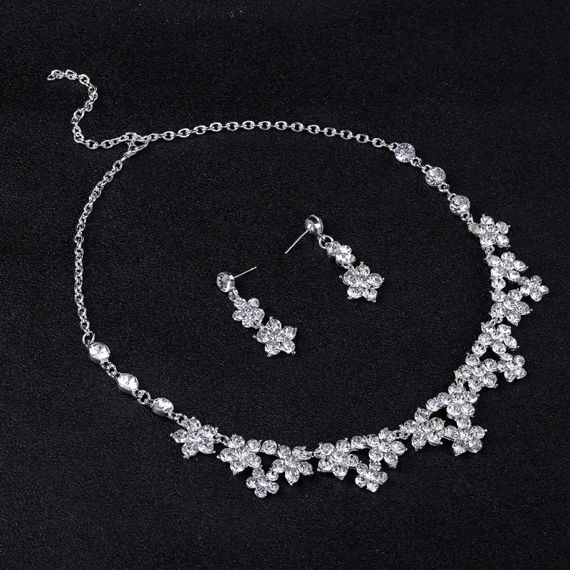 New Rhinestone Bridal Jewelry Set Three-Piece Wedding Crown Necklace Headdress Set - Image 5