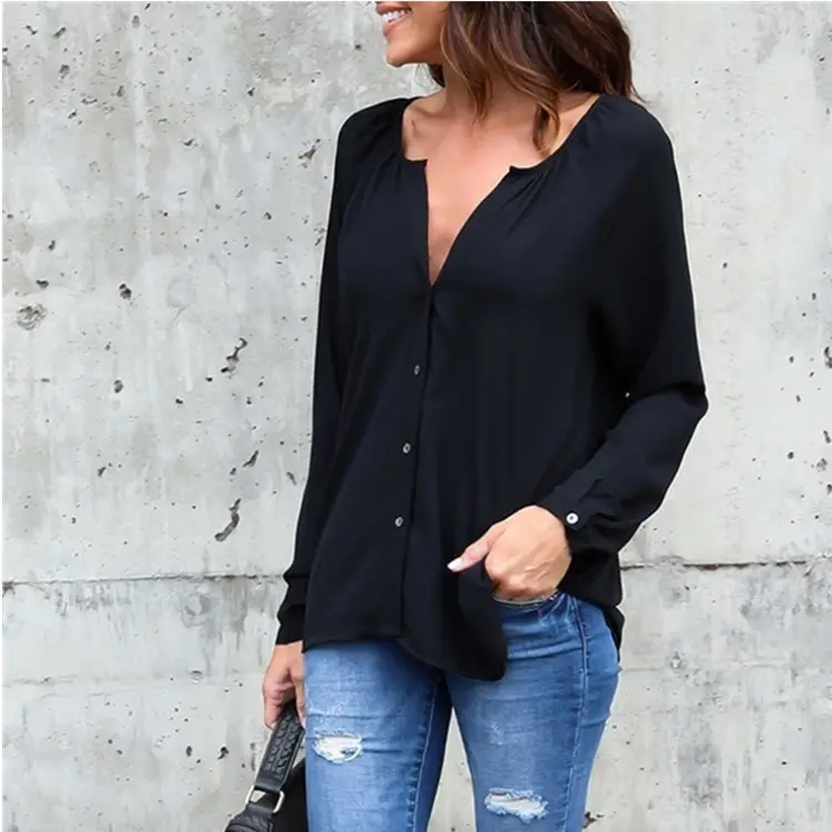 White V-Neck Pleated Shirt 8 Yards 2018 - Image 2