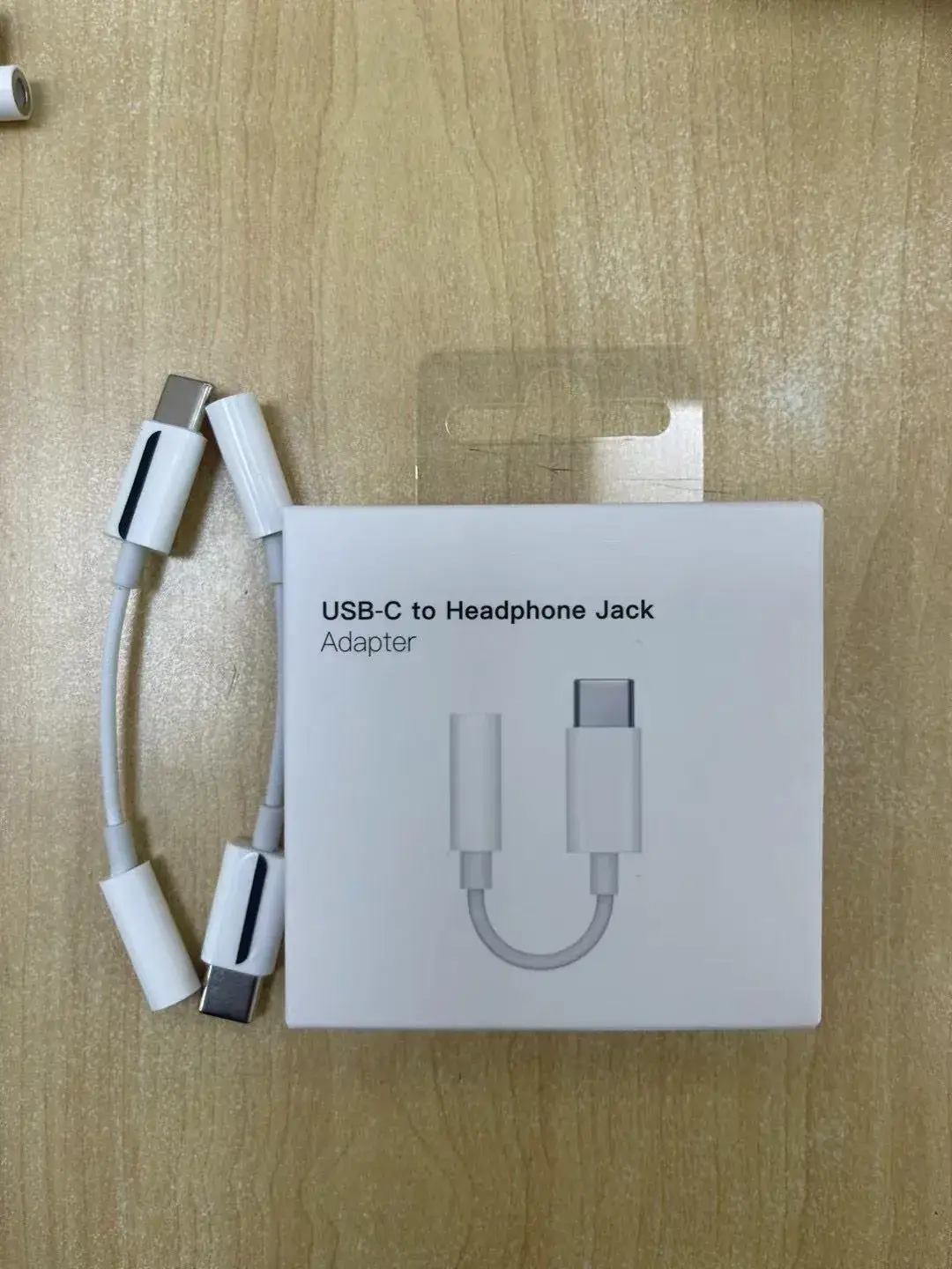 Apple iPhone Headset Adapter Lightning 3.5mm Live Call