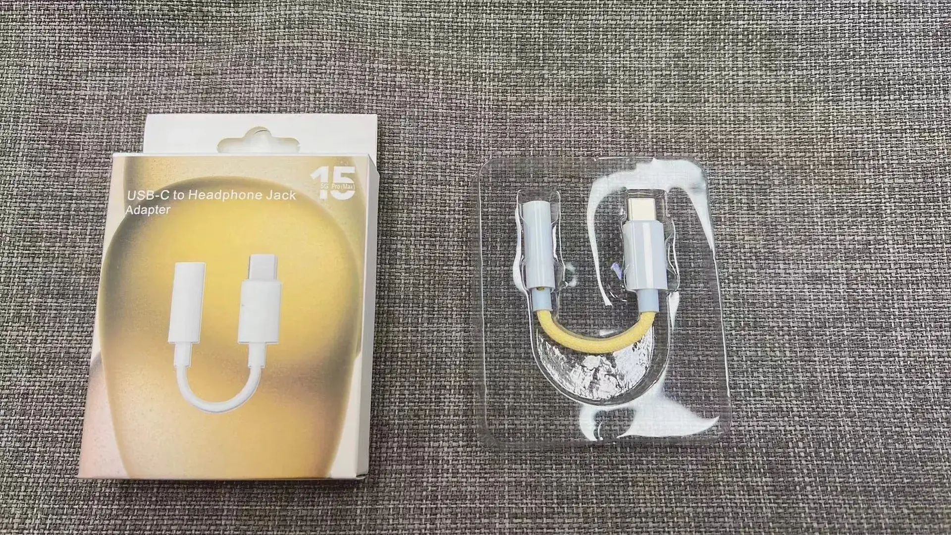 Apple iPhone Headset Adapter Lightning 3.5mm Live Call