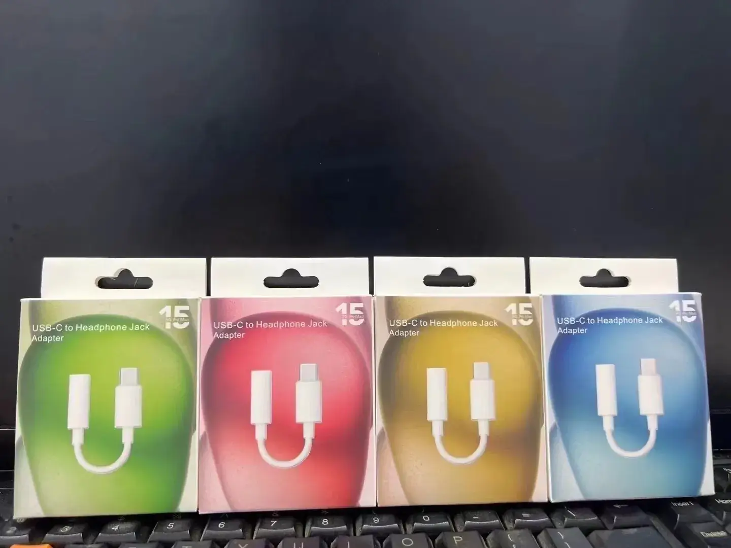 Apple iPhone Headset Adapter Lightning 3.5mm Live Call