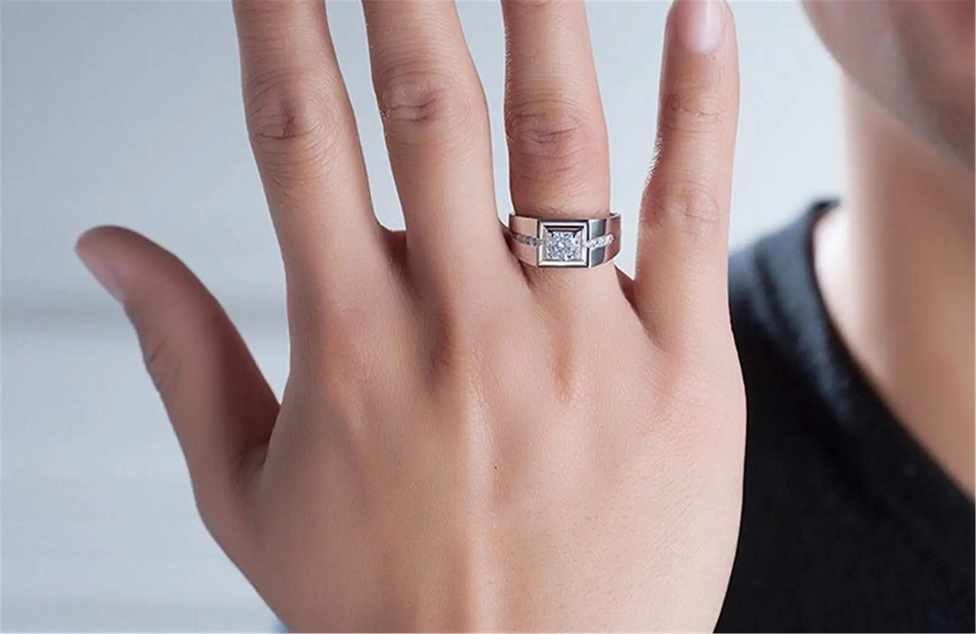 18K Platinum Wide Diamond Men's Ring with Gemstone Center — feature 26
