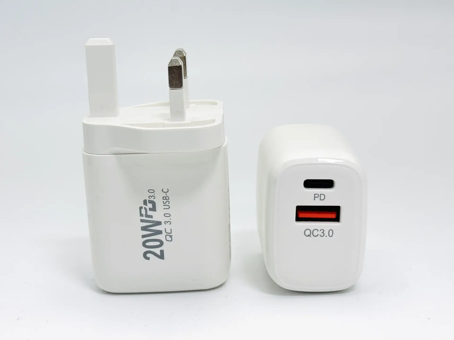 20W Multi-Port Fast Charging Head for Mobile Phone - Image 4