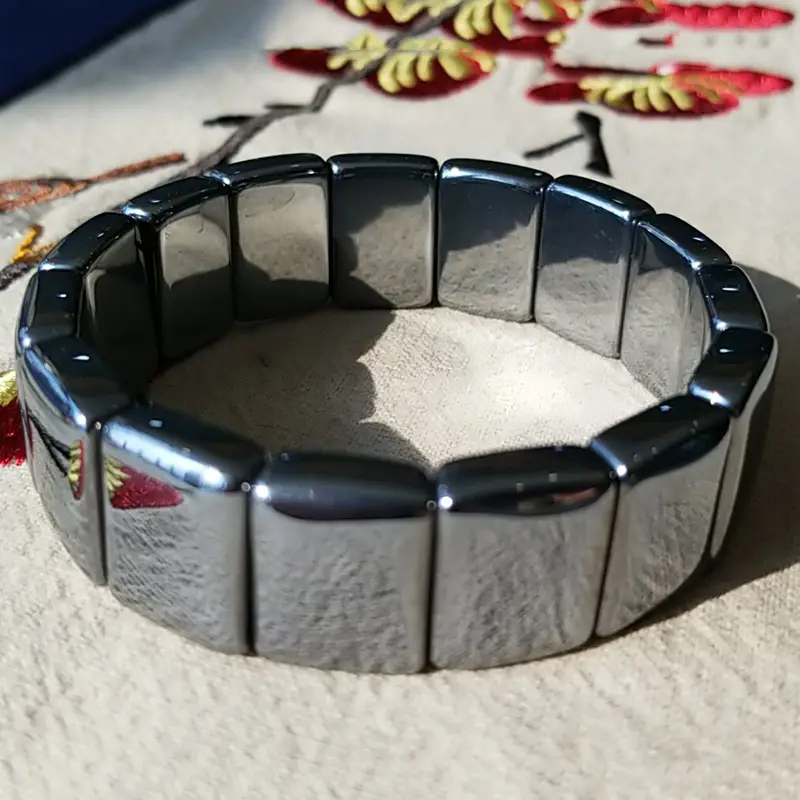 Jingyao Black Crystal Terahertz Bracelet — feature 8