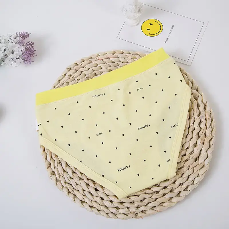 Children's Cartoon Cotton Briefs Medium to XL — feature 7