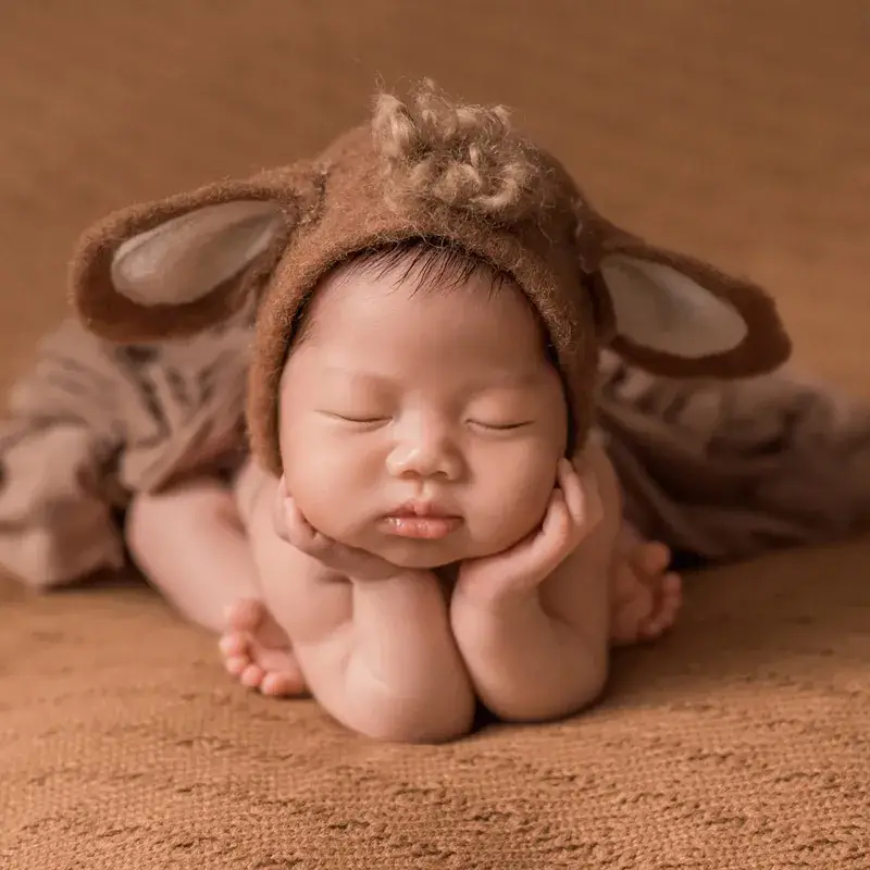 Newborn Baby Hat with Bear Ears for Baby Photography Studio - Image 3