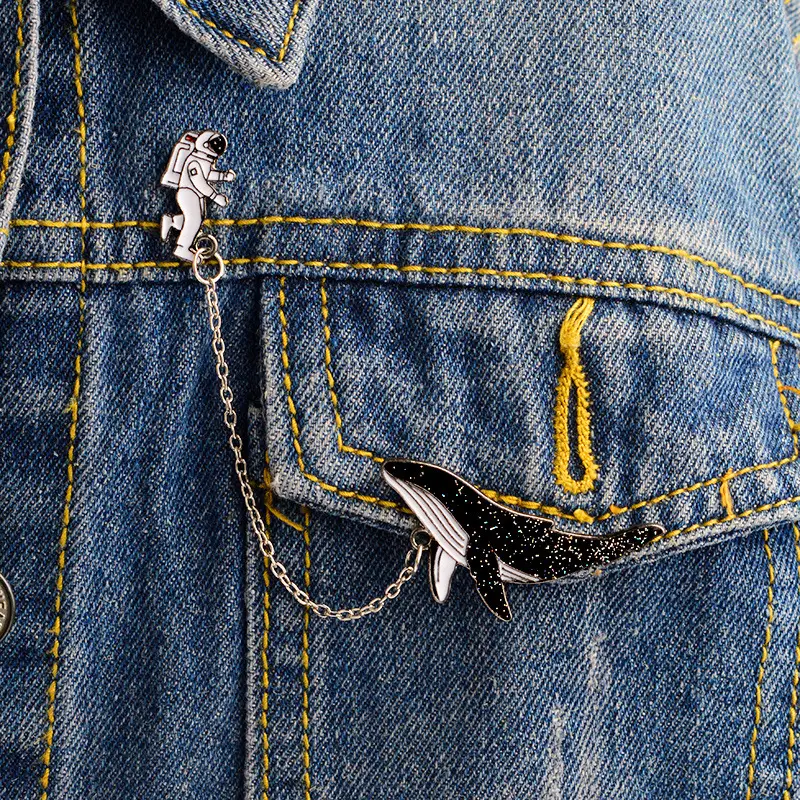 Japanese-style Astronaut Space Whale Oil Drop Brooch Pin Collar Pin Corsage Clothing Accessories - Image 3