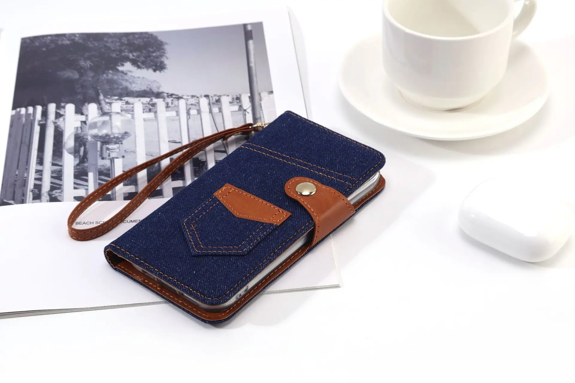 Japan New Denim iPhone17 Flip Cover Case — feature 10