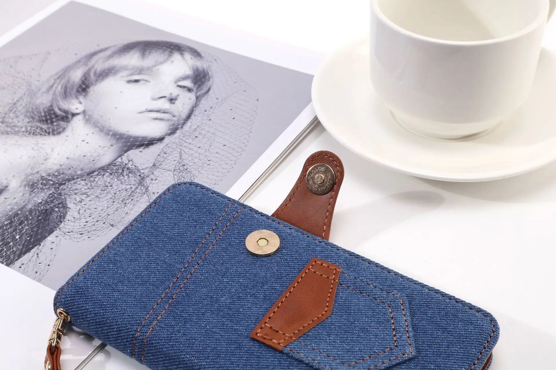 Japan New Denim iPhone17 Flip Cover Case — feature 13