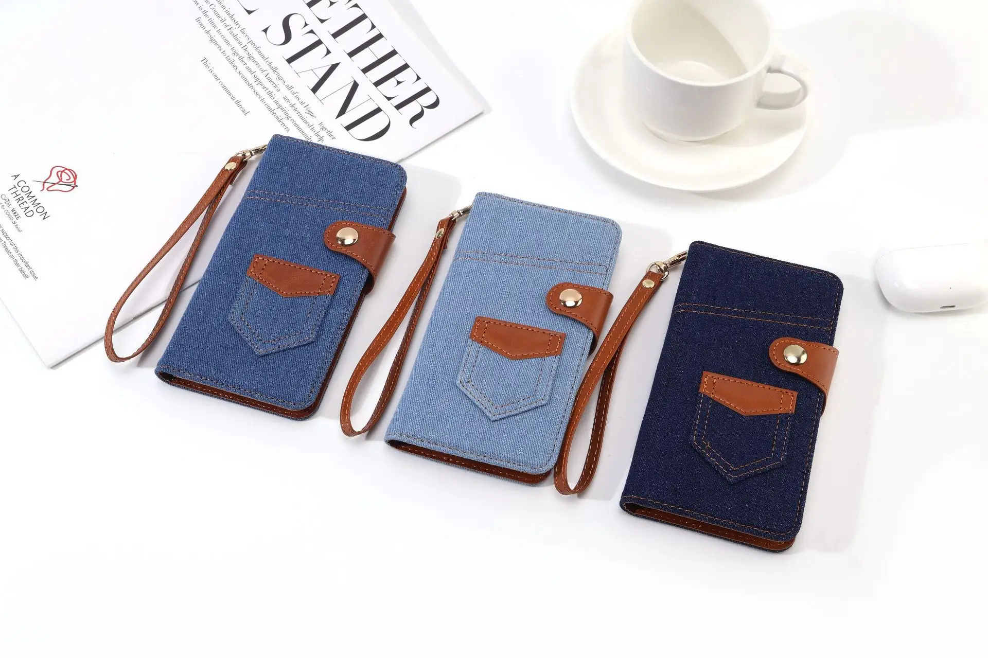 Japan New Denim iPhone17 Flip Cover Case — feature 5