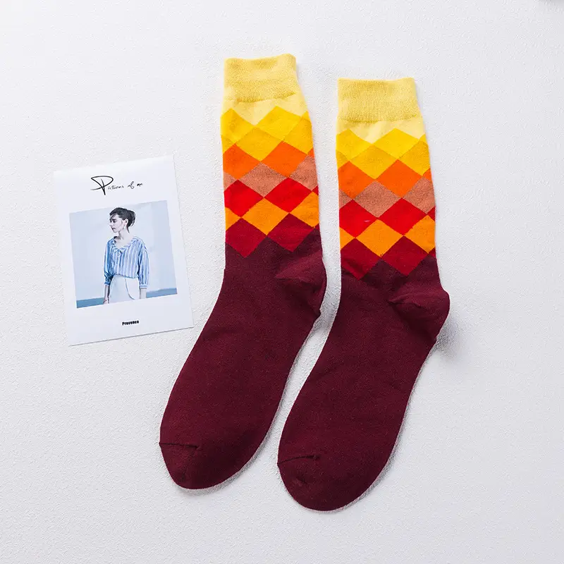 Colorful Diamond-Patterned British-Style Gradient Men's Socks, Sports Colorful Long Cotton Socks, Cross-Border Diamond-Patterned Socks