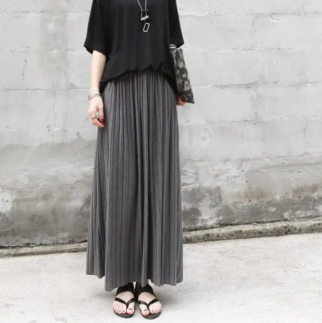 Women's Pleated Skirt Olive Green Large Hem — feature 2