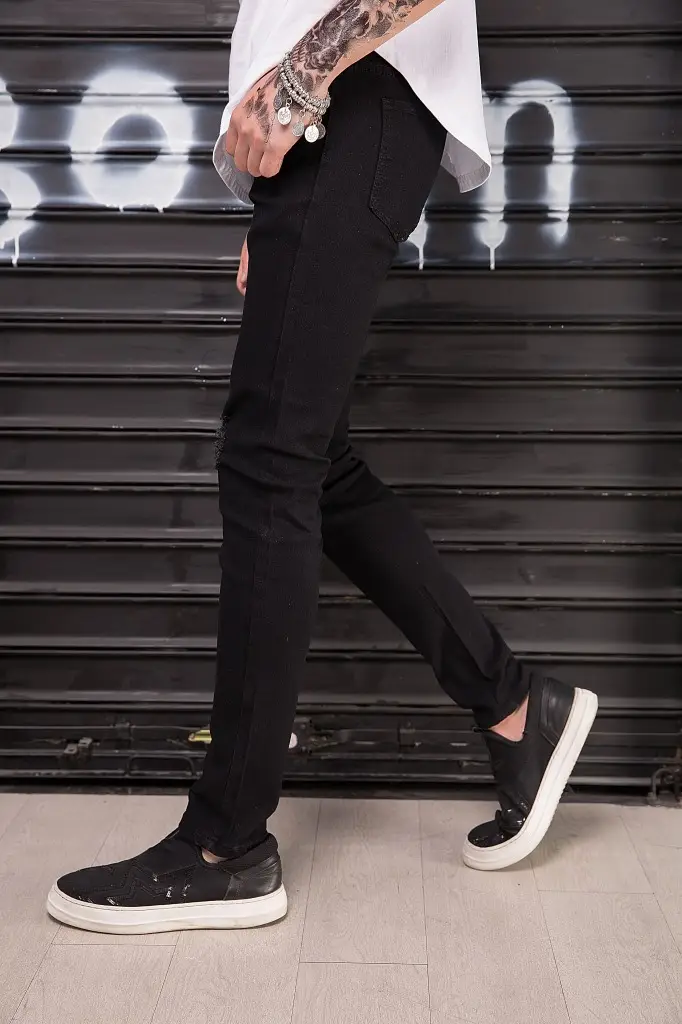 Black Slim Fit Men's Jeans Korean Style Summer Wear — feature 14