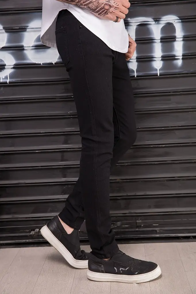 Black Slim Fit Men's Jeans Korean Style Summer Wear — feature 6