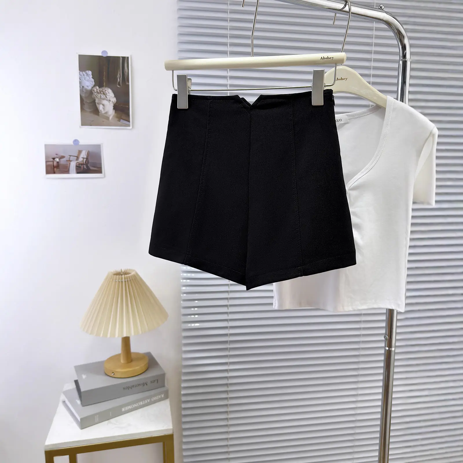 White Hot Pants with Side Zipper & Elastic A-Line Design - Image 4