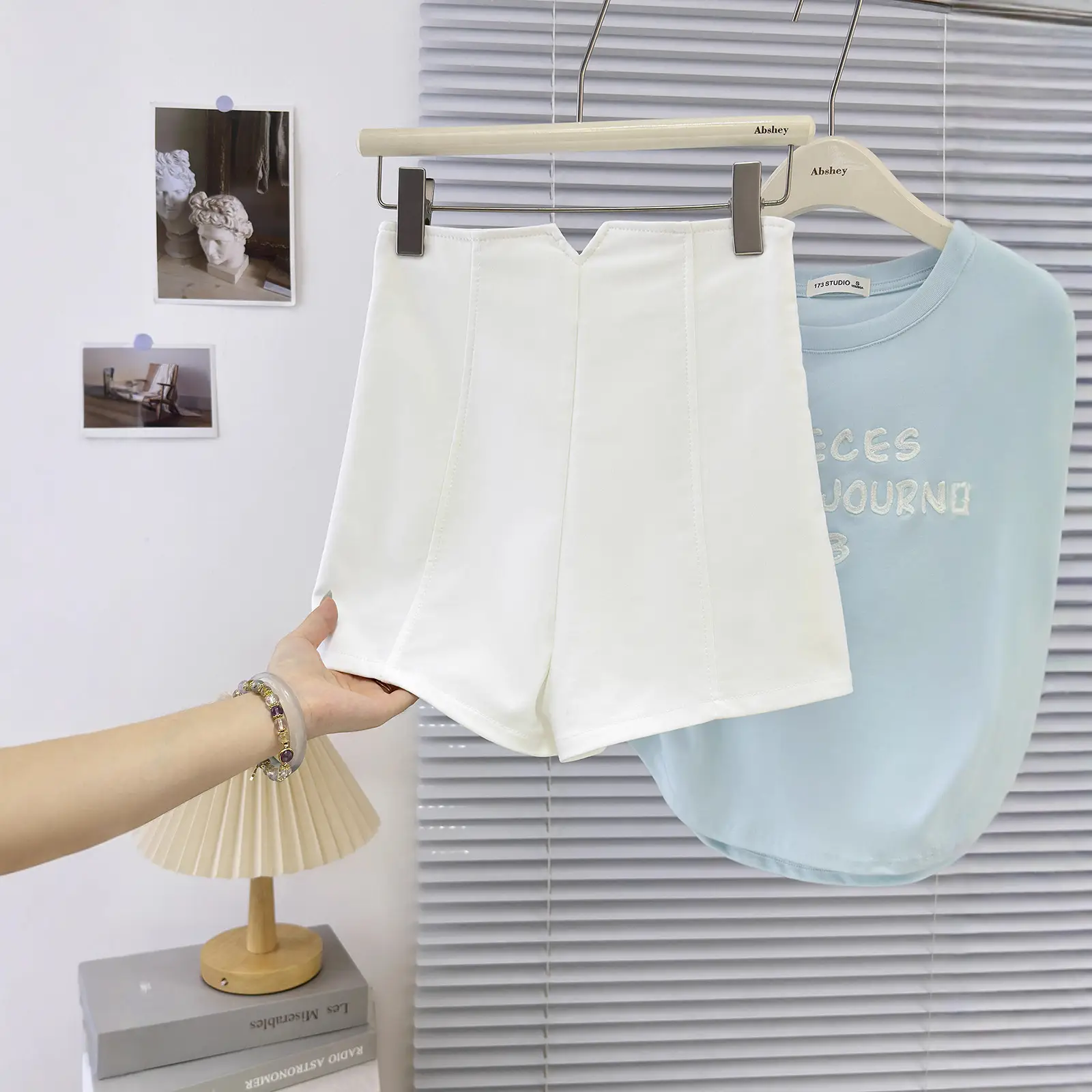 White Hot Pants with Side Zipper & Elastic A-Line Design - Image 6
