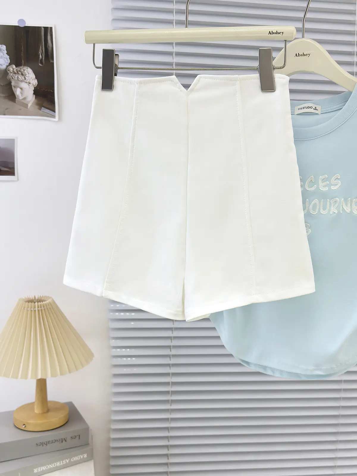 White Hot Pants with Side Zipper & Elastic A-Line Design — feature 11