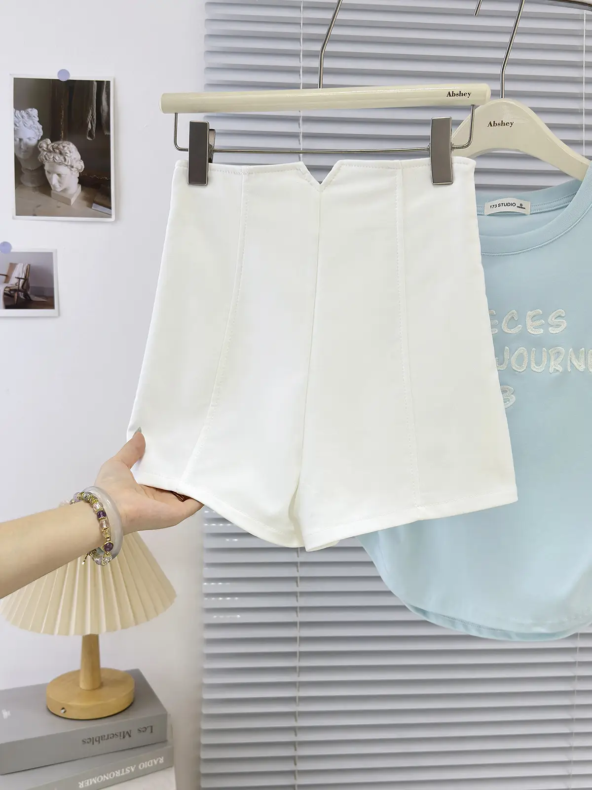 White Hot Pants with Side Zipper & Elastic A-Line Design — feature 4