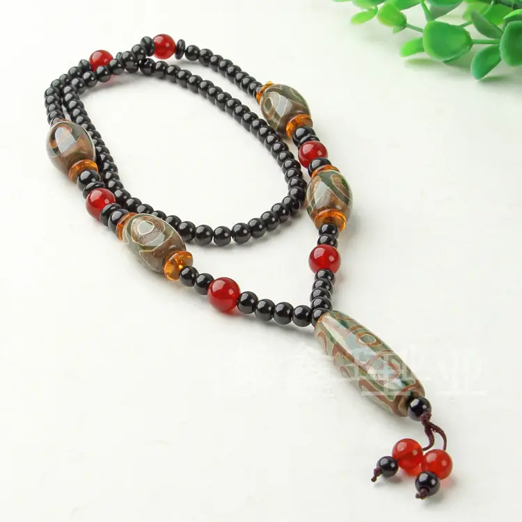 Agate Dragon Scales Beads Necklace with Nine Eyes Design