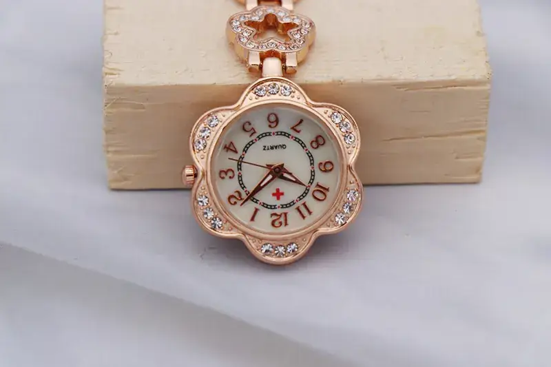 Waterproof Heart Design Pocket Watch with Luminous Dial — feature 10