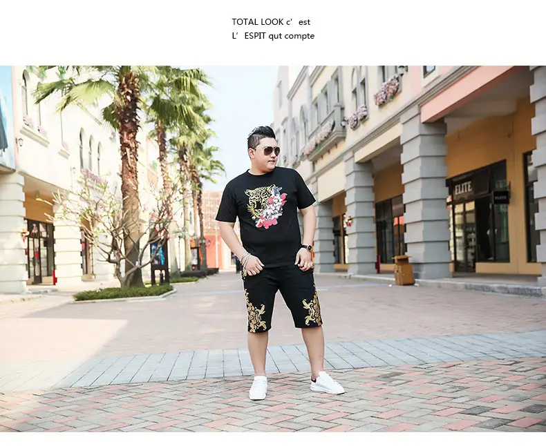 Men Tiger Print T-Shirt Black Extra Large — feature 11