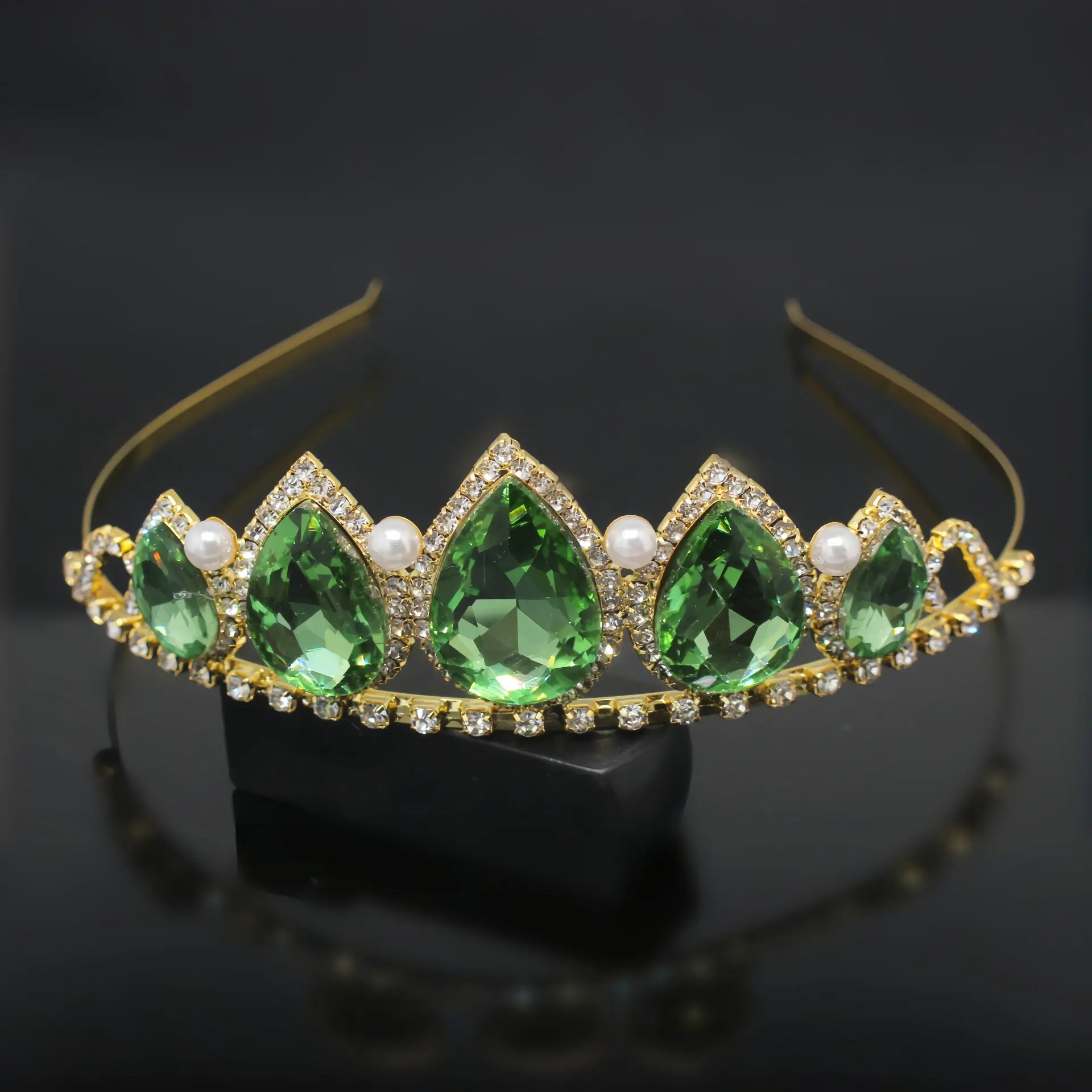 Purple Pearl Diamond Hair Crown for Women — feature 2
